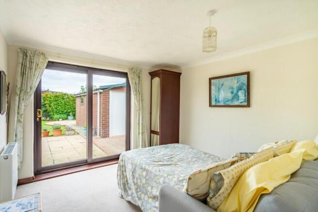 2 bed Semi-Detached Bungalow for sale Image 7