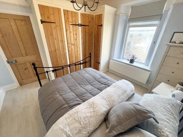 Bed2