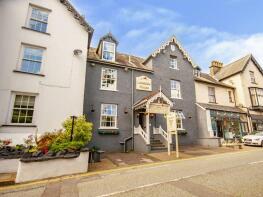 Lonsdale Private Hotel, Lake Road, Windermere LA23 2JJ