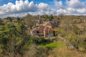 Primrose Banks, Church Hill, Plaxtol, Sevenoaks TN15 0QA