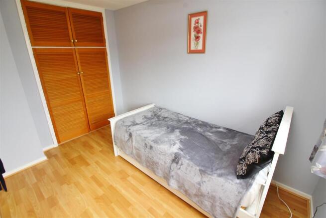 28 Bed 3.JPG