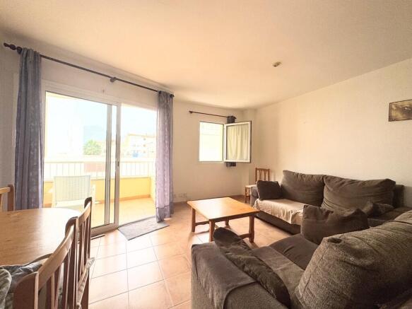 F9ECAF18-FE8E-4B75-9