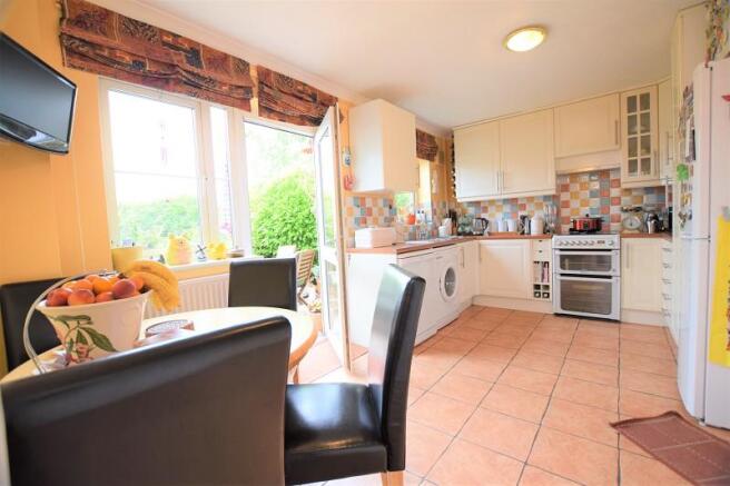 Kitchen / Breakfast Room