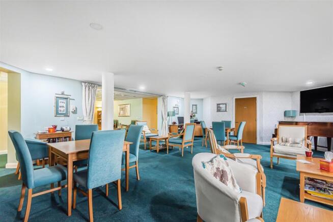 1 bed Flat for sale Image 7