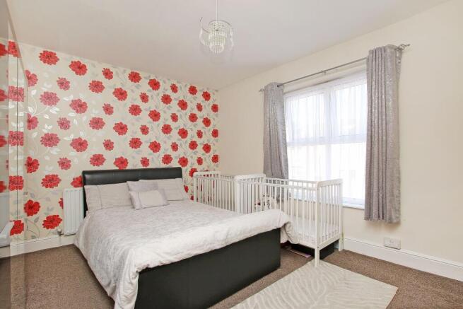 3 bed Terraced for sale Image 7