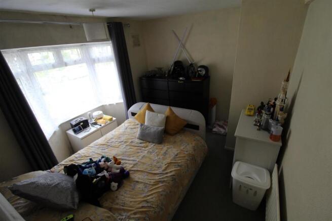 bedroom.JPG