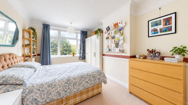 Bedroom 1 - Angle...