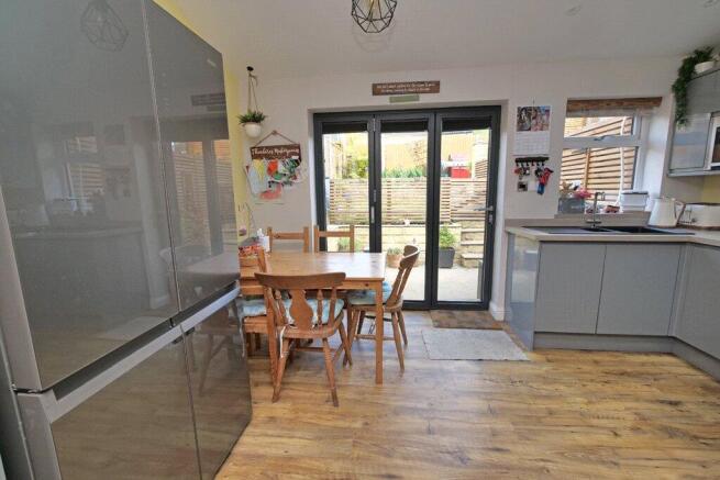 3 bed Semi-Detached for sale Image 5