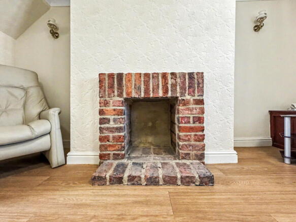 2 bed Terraced for sale Image 4