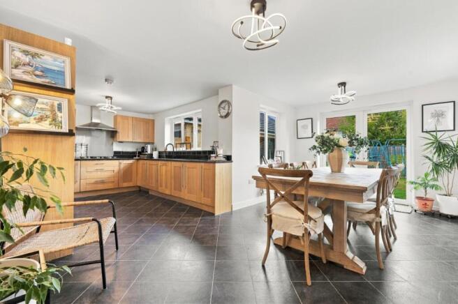 Kitchen/Dining Room