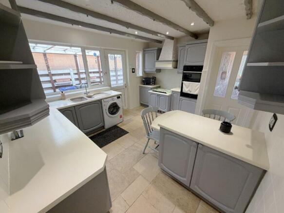 Modern Breakfast Kitchen
