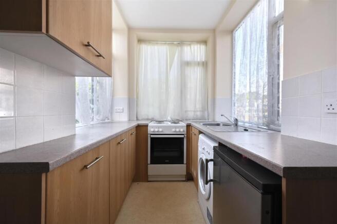 FLAT 2 BEDFORD LODGE - TN401PR - PHOTOS (3).jpg