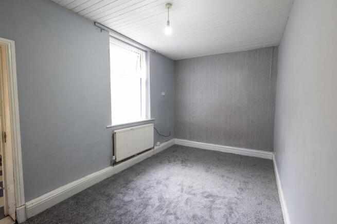 5 bed Terraced for sale Image 11