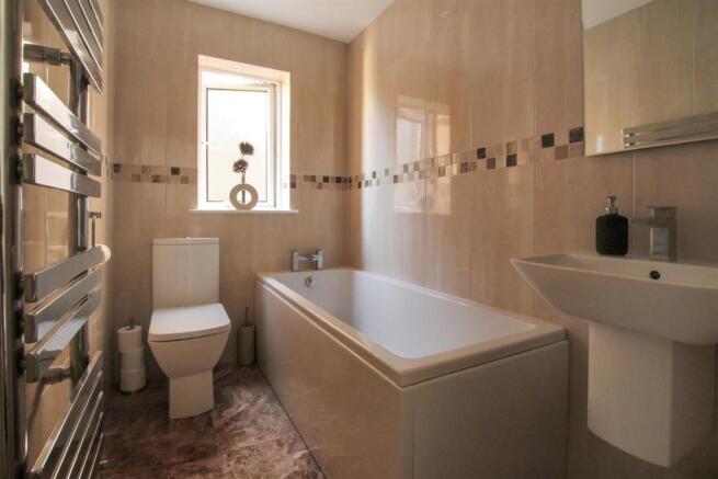 Family Bathroom.jpg