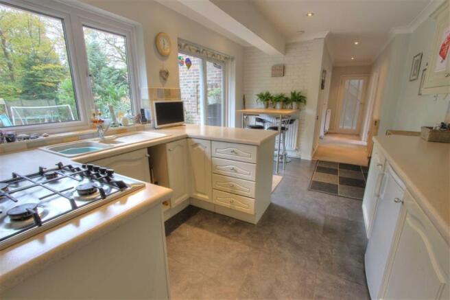 Kitchen/Breakfast Ro