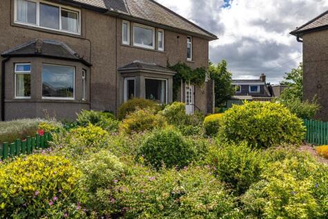 6 Heriot Field, Oxton, TD2 6PJ