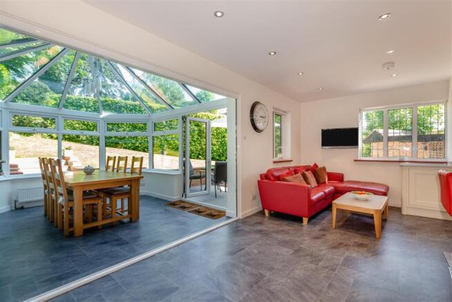8648587-interior09.jpg