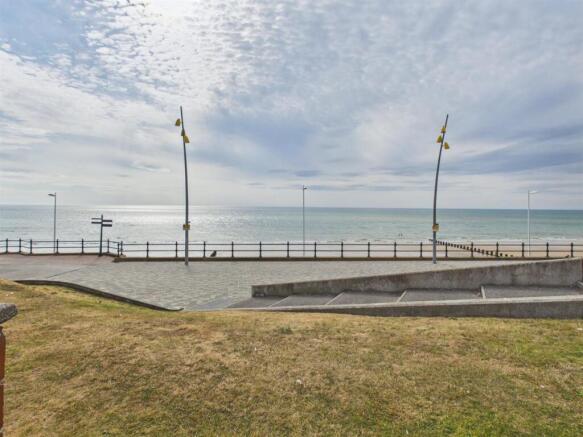 1 bed Flat for sale Image 10