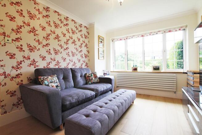 Sitting Area pic2