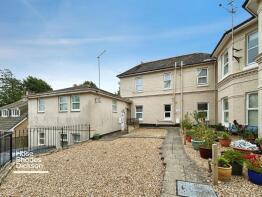 Flat 18, 40 Ashcombe Court, Victoria Avenue, Shanklin PO37 6LS