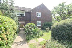 33, Lee Walk, Basildon SS16 5RD