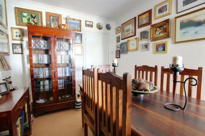 Bedroom 3/Dining Room