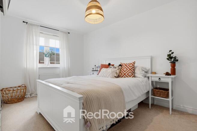 4 bed Semi-Detached for sale Image 10