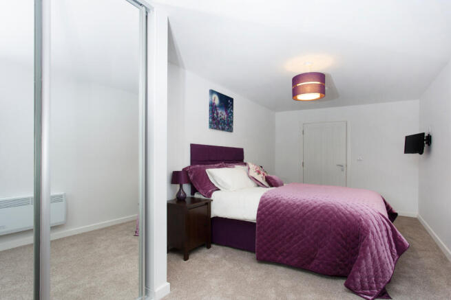 1 bed Apartment to rent Image 10