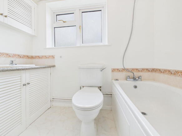 Hungerford Road, Calne, SN11 9BH photo 5