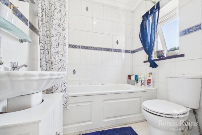 3 bed Semi-Detached for sale Image 8