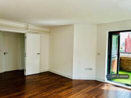 Flat 11, 547 Reservoir Studios, Cable Street, London E1W 3EW