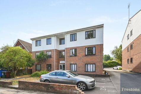 Chaucer Court, Station Road, New Barnet, London, EN5
