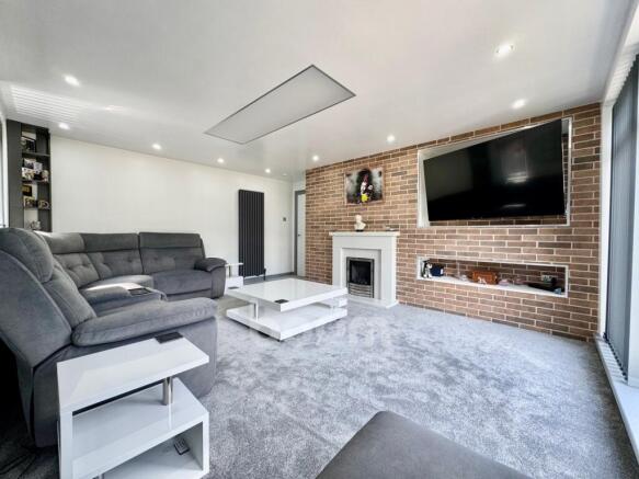 Arran Crescent, Beith lounge