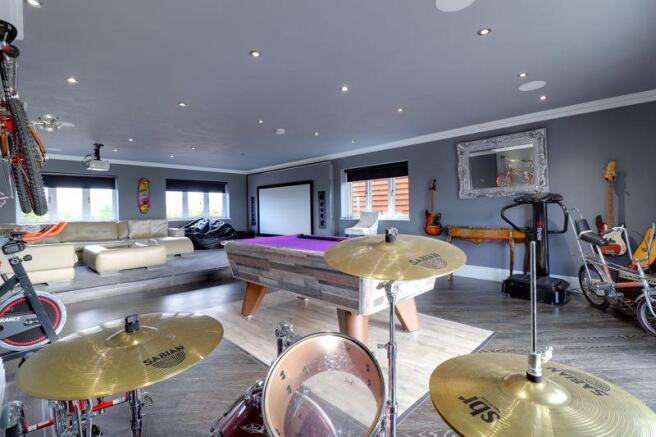 Cinema/Games Room
