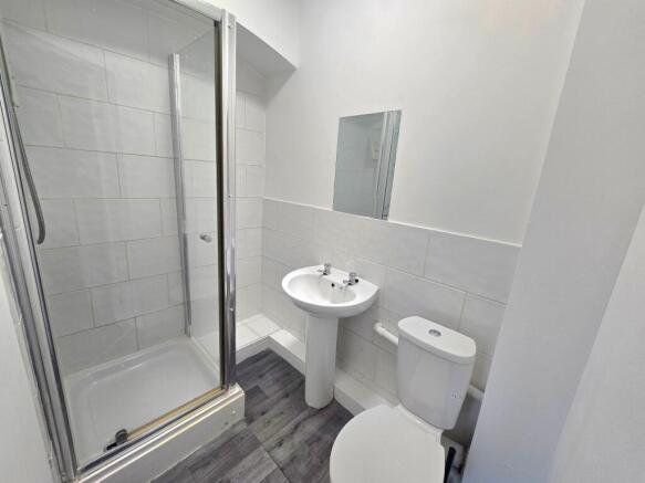 1 bed Flat to rent Image 6