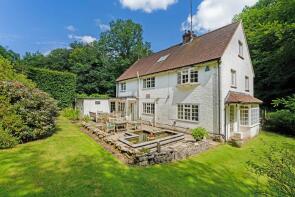Anthony Cottage, Polecat Valley, Hindhead GU26 6BE