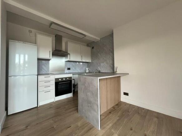 Flat 9, 27-37 Woodvale Road, Woolton, Liverpool, Merseyside L25 8RY photo 5