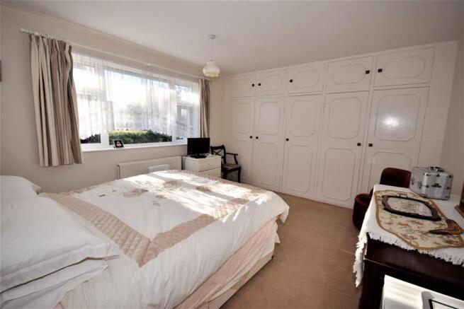 BEDROOM 1.JPG