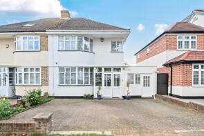 57, Beverley Gardens, Stanmore HA7 2AP