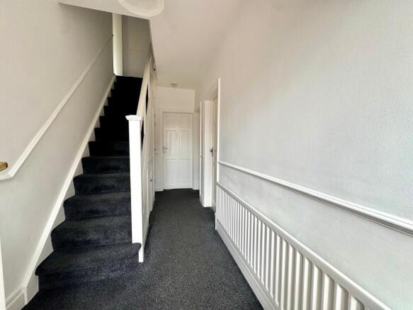 4 bed Semi-Detached for sale Image 10