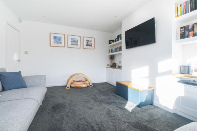 Lounge 2