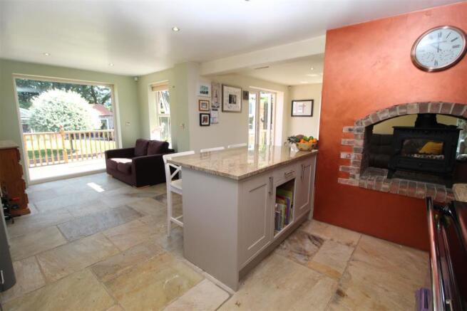 BREAKFAST KITCHEN