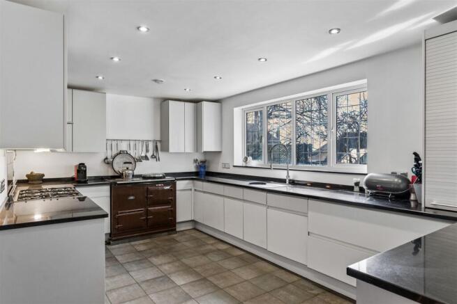 14 Beech Avenue, Olney photo 4