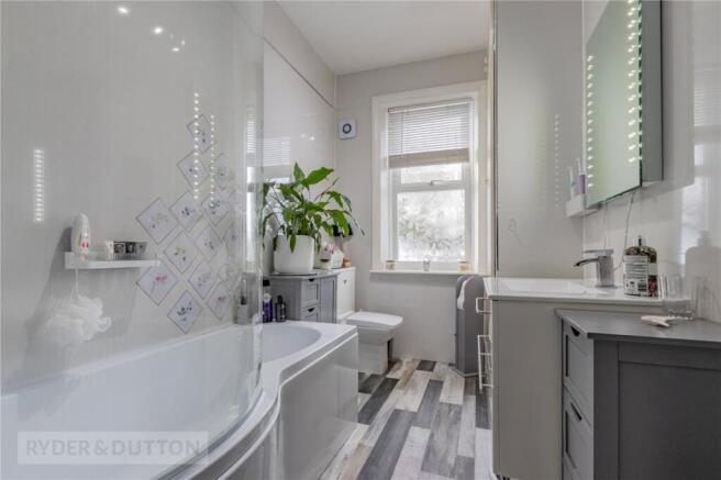 2 bed Bungalow for sale Image 12