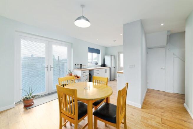 pbox-IMG.jpg
