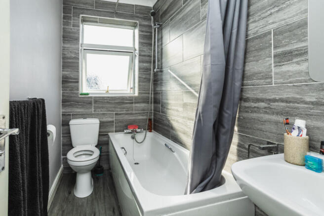 2 bed Terraced for sale Image 8