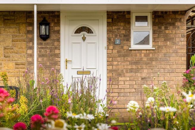 2 Ambury Gardens (Crowland)-11.jpg
