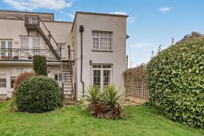 8, 82 Millfield, Belle Hill, Bexhill-on-sea TN40 2AR