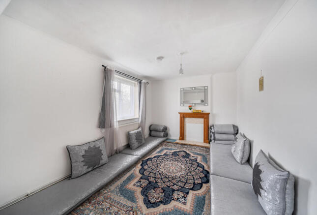 1408647-12-6989ec...