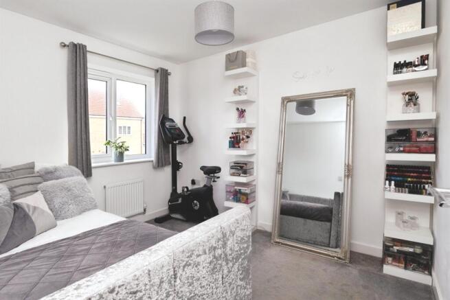 3 bed Semi-Detached for sale Image 10